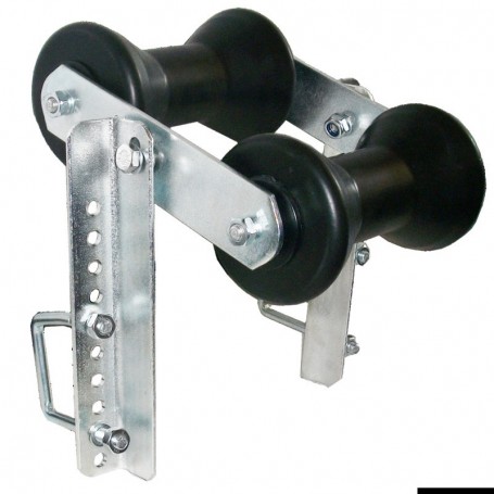 Rouleau central géant renforcé avec crochets - Osculati accessoires remorque 8033137069611 02.040.72